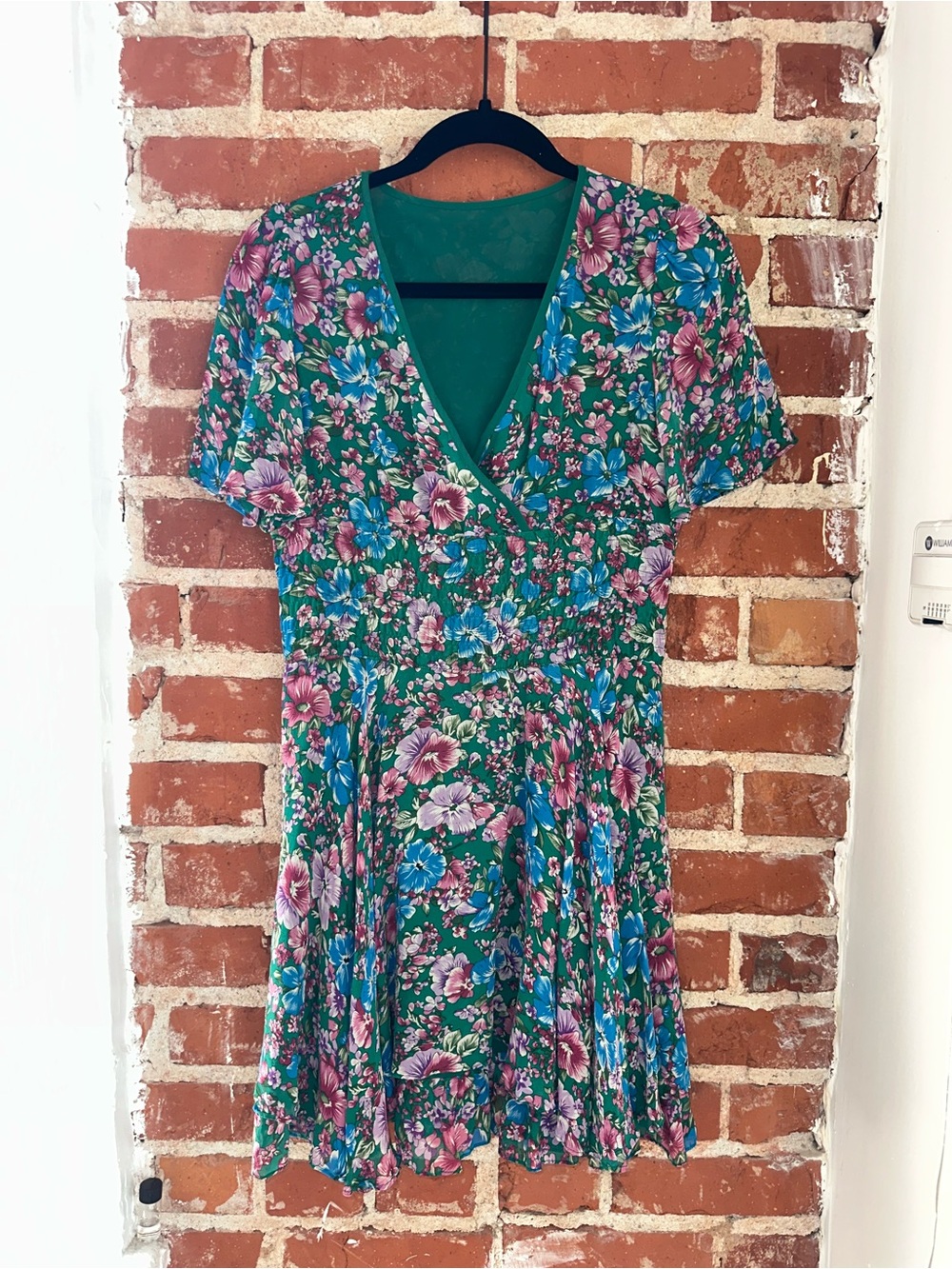 Green floral Japanese 90’s v-neck vintage silk dress.